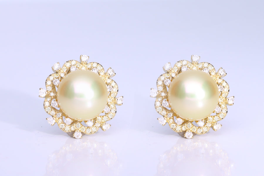 Kamilah 18K Yellow Gold Round-Cut Pearl Earring