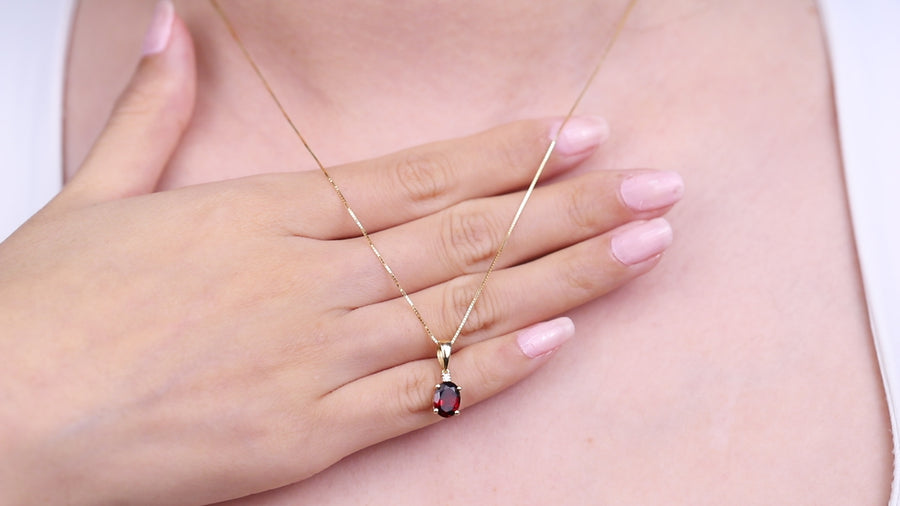 Evelyn 10K Yellow Gold Oval-Cut Garnet Pendant