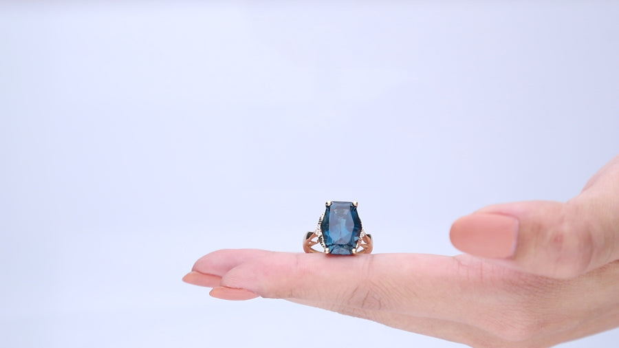 Alora 14 Yellow Gold Cushion-cut Brazilian London Blue Topaz Ring