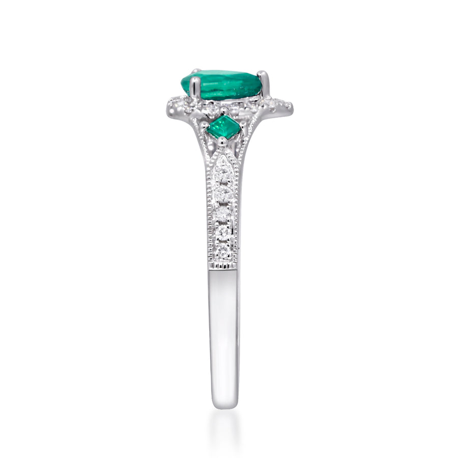 Exquisite Charm: Gia 14K White Gold Pear-Cut Natural Zambian Emerald Ring